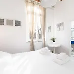 White Terrace Navona 아파트 *